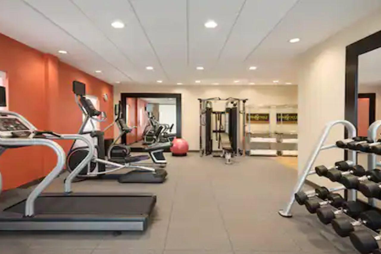 Home2 Suites By Hilton Menomonee Falls Milwaukee Exteriör bild
